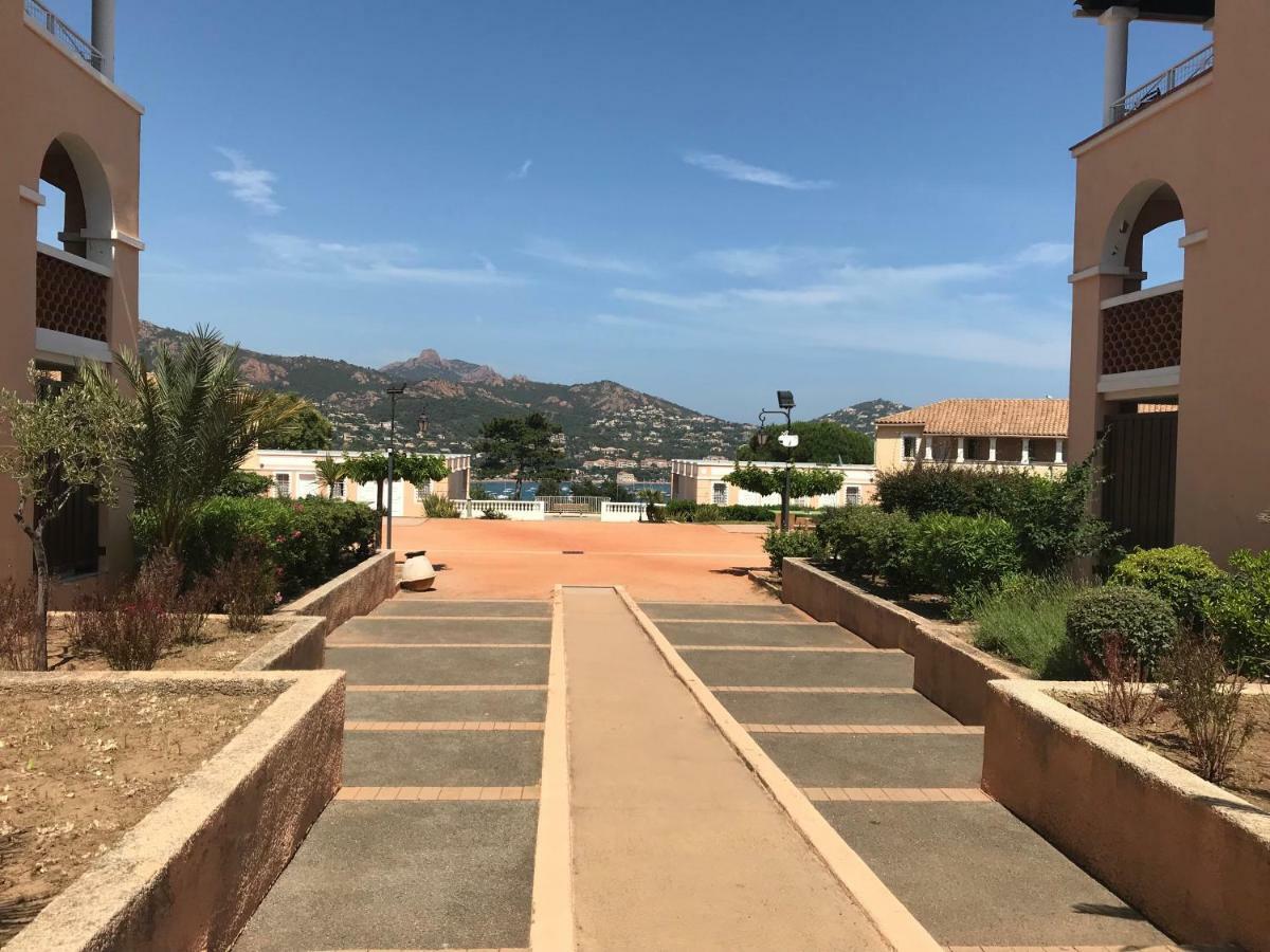 Studio Cap Esterel Saint-Raphaël Εξωτερικό φωτογραφία