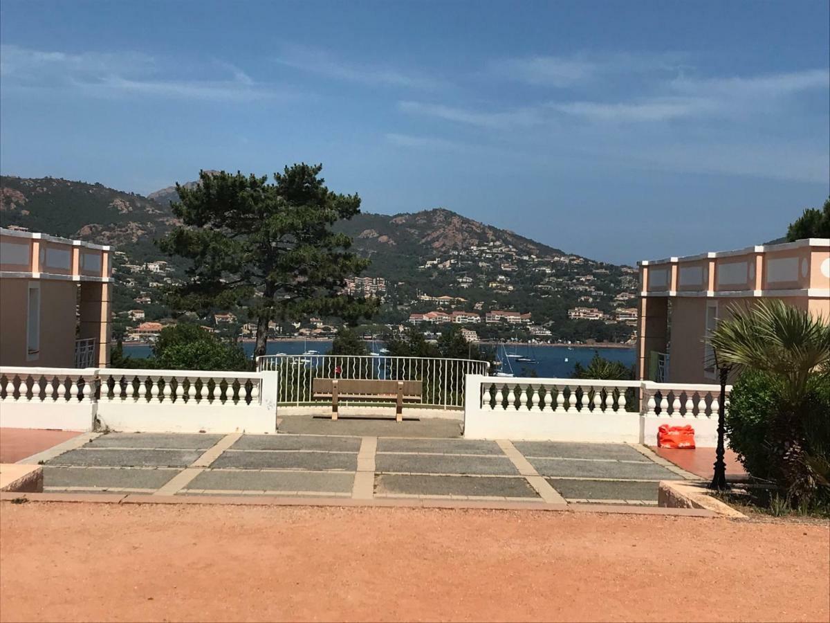 Studio Cap Esterel Saint-Raphaël Εξωτερικό φωτογραφία